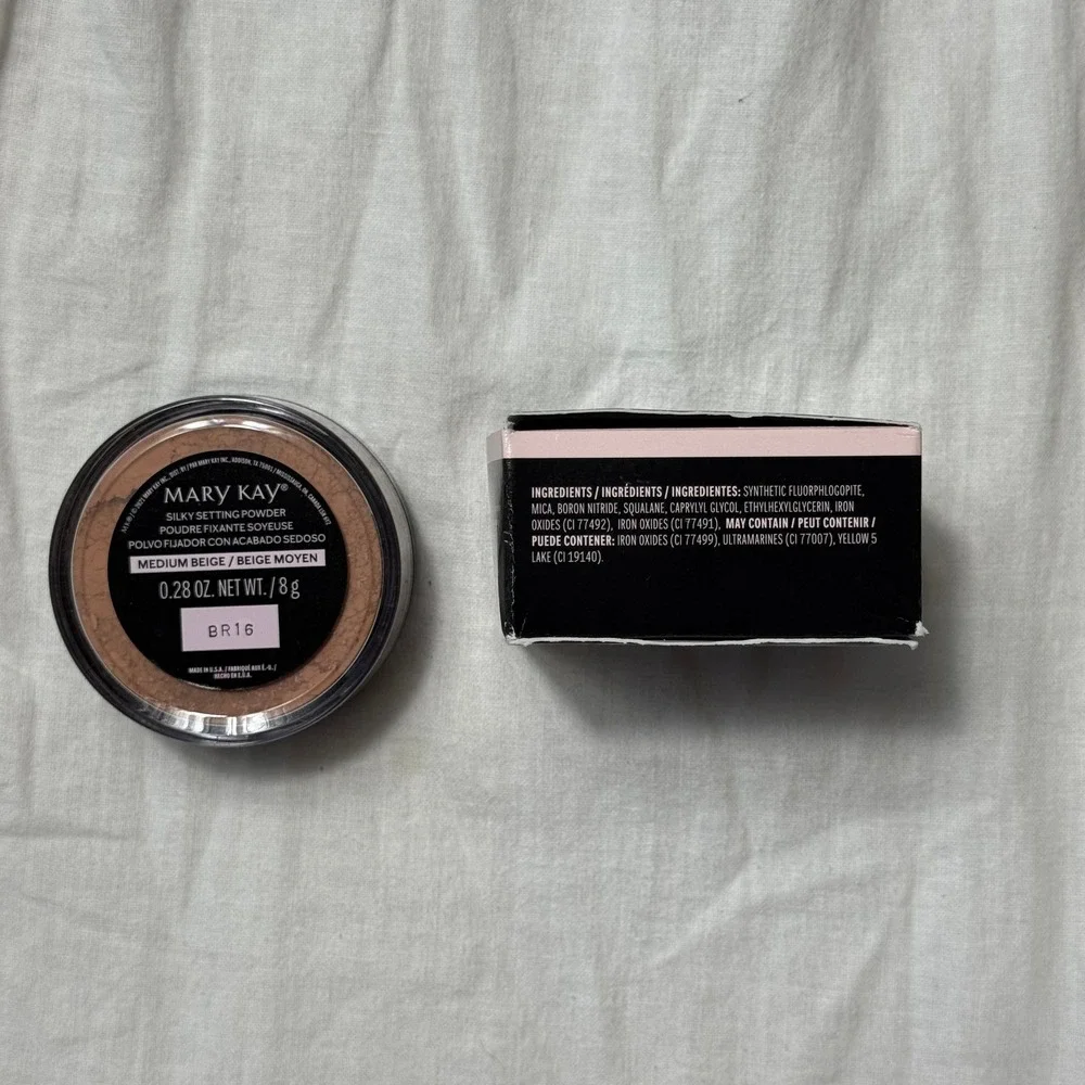 Mary Kay Silky Setting Powder Women's 0.28 oz Medium Beige Matte BR16 NIB